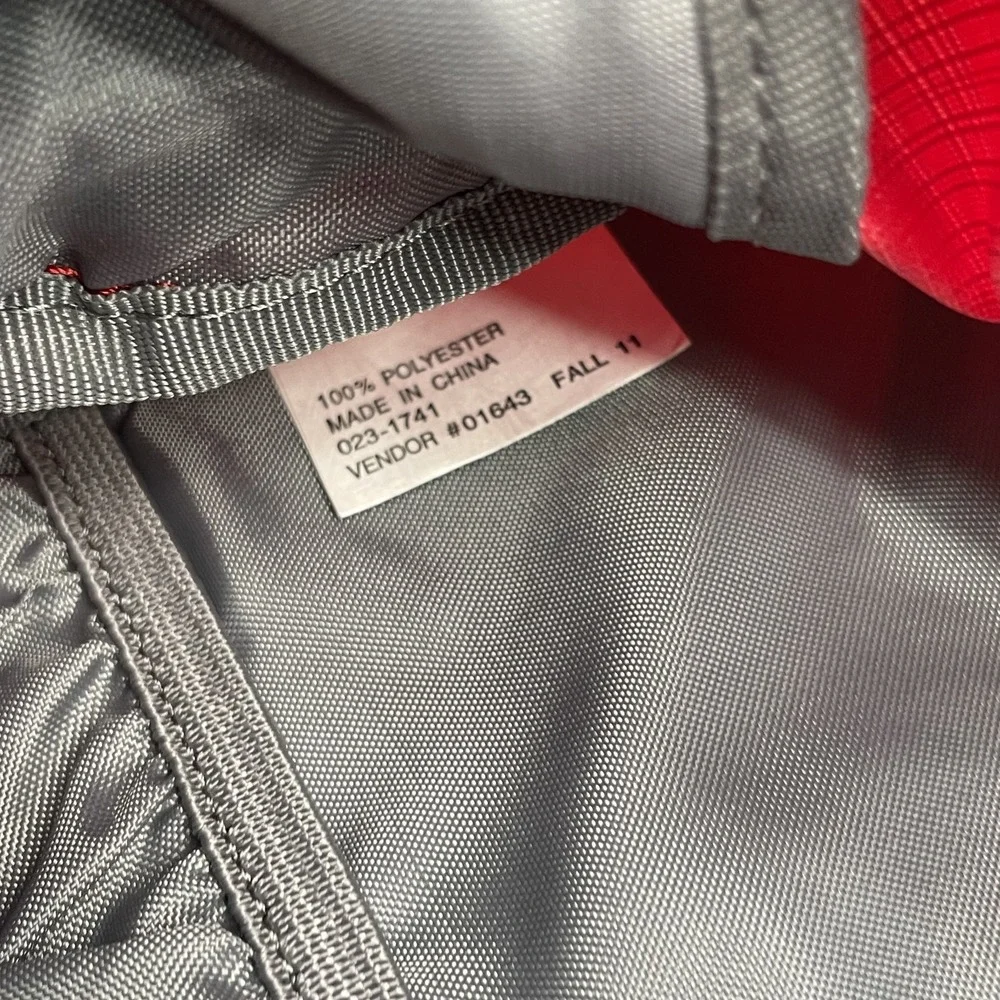 Eddie Bauer Sling Backpack Medium Red Hiking Camping Travel Workwear Gorpcore‎
